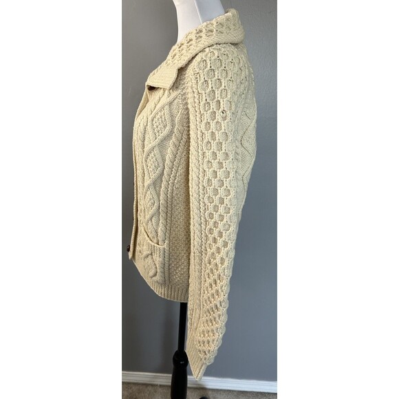 VTG 70s Kinvara Aran Crafts Wool Chunky Knit Cardigan Wood Button Sweater Ivory - Picture 2 of 5
